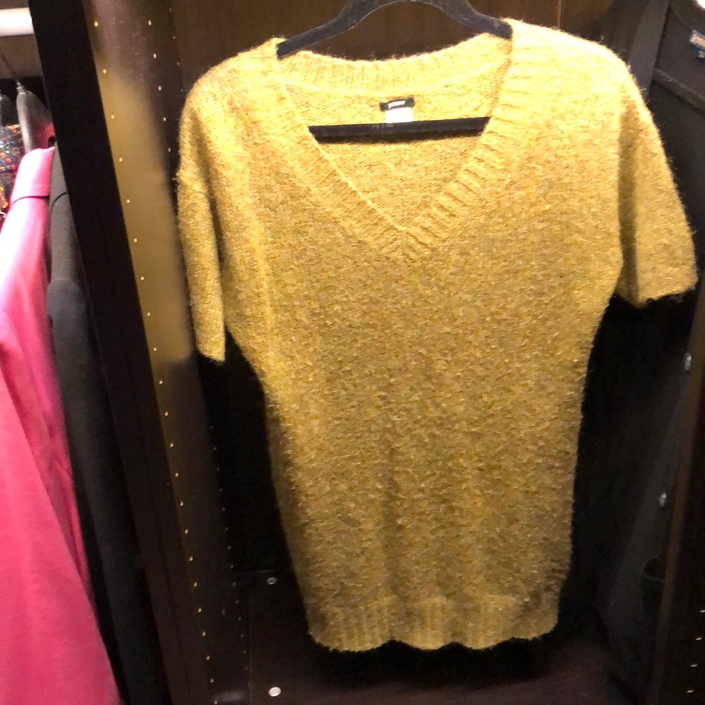 J Crew Green Short Sleeve sweater L